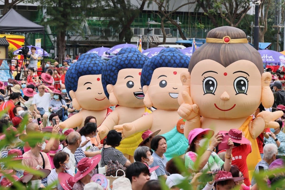 Buddha’s Birthday Carnival at Victoria Park (Hong Kong Tourism Board)