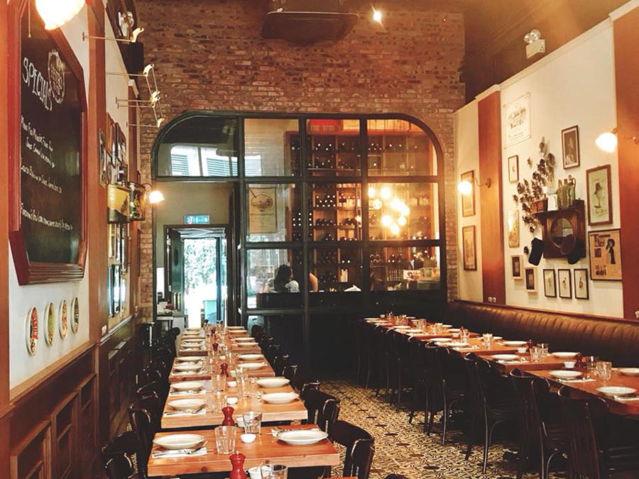 warm interior of bistro du vin hong kong