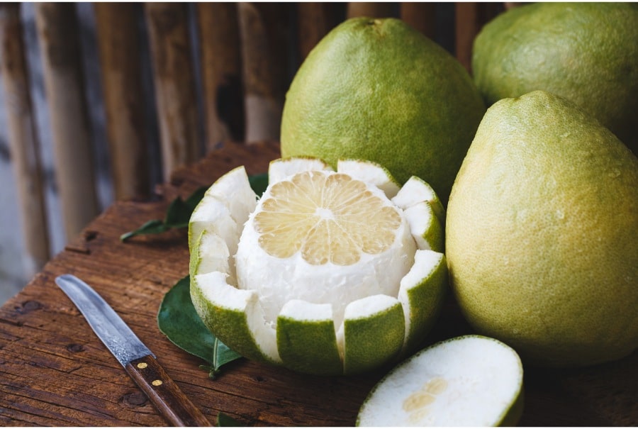 fortuitous pomelo cut open during lunar new year
