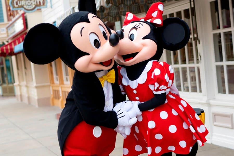 hong kong disneyland  tourist attraction