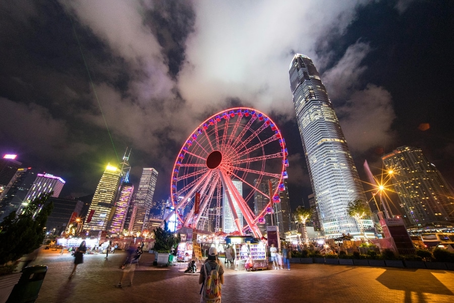 hong kong obervation wheel central tourist attraction