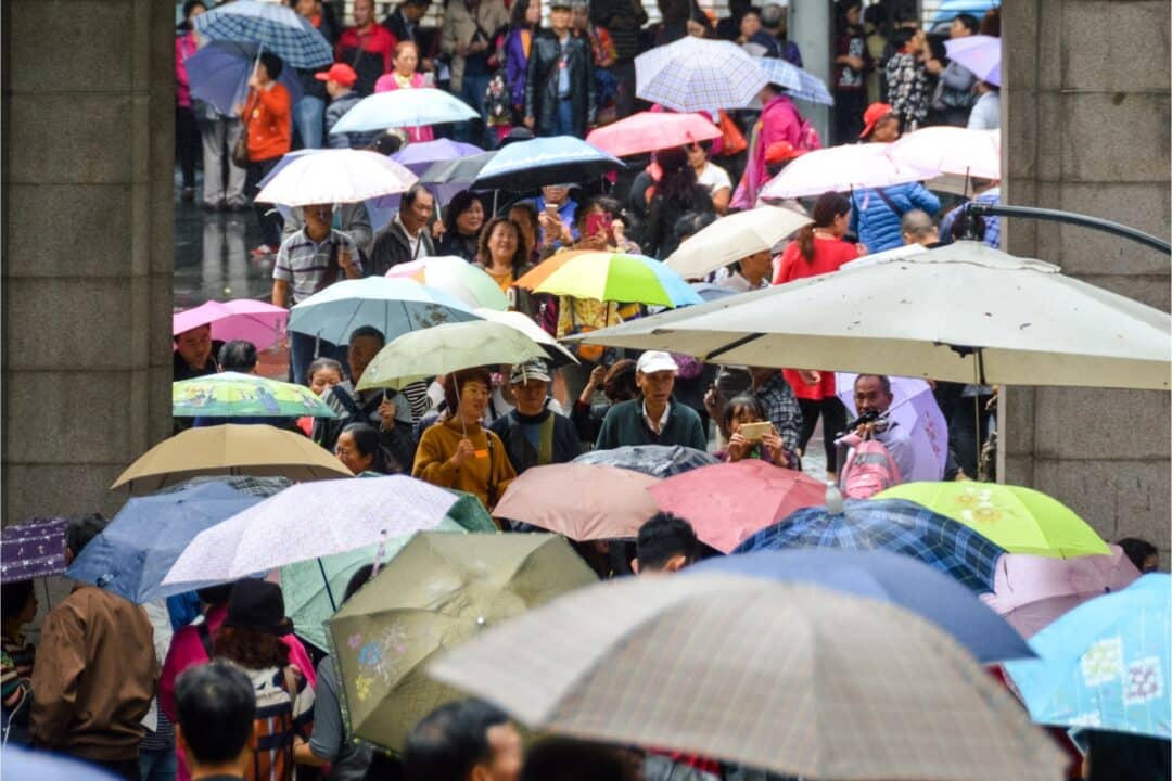 hong kong to experience 2nd typhoon in 1 week
