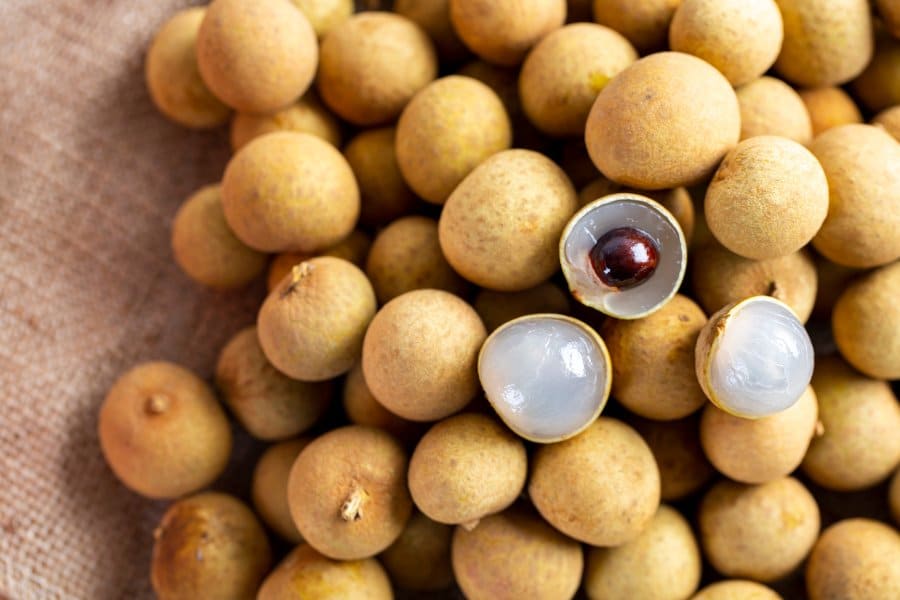 longans chinese new year fruits