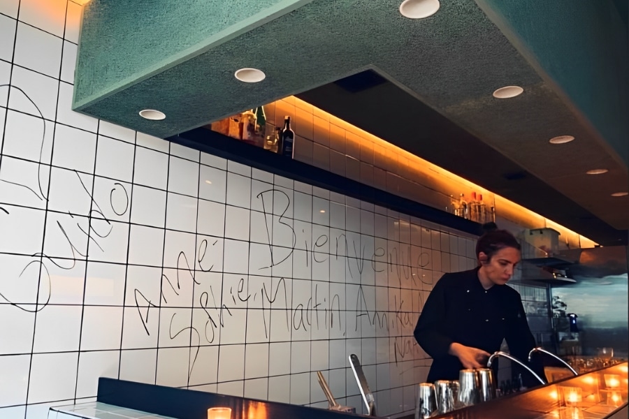 Mostly Harmless best bar hong kong sai ying pun