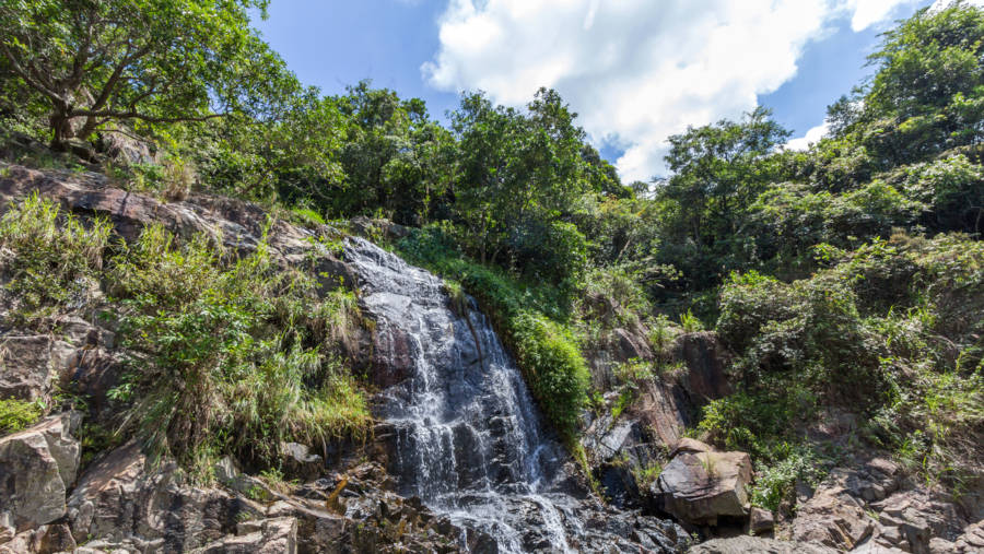 silvermine waterfall mui wo