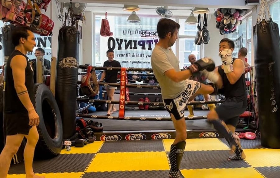 sparring at Sitpinyo Muay Thai Studio Central Hong Kong