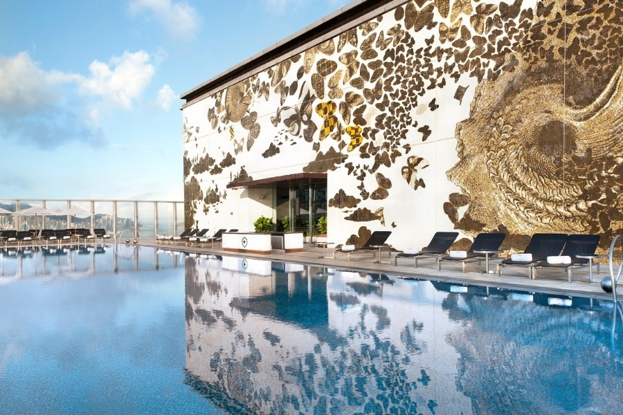 w hong kong rooftop pool
