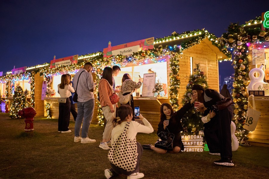 westk christmas market at night
