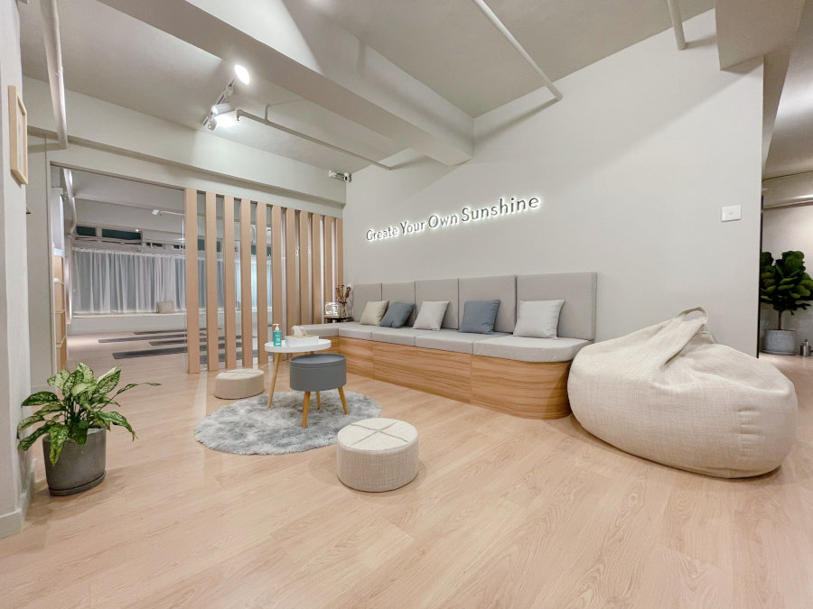 lounge at yoga bagel sheung wan yoga studio